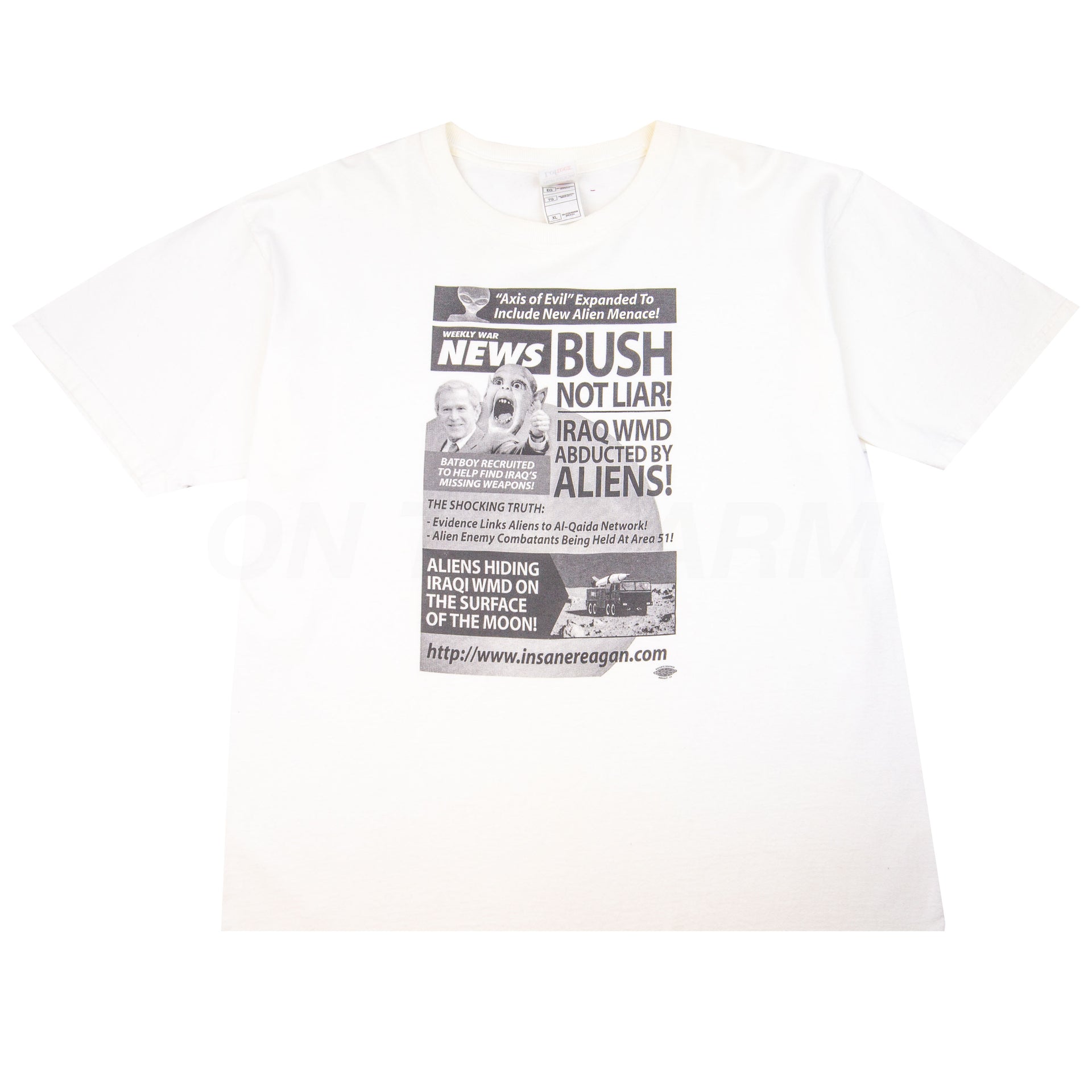 Vintage White Weekly War News Bush Tee (2000's)