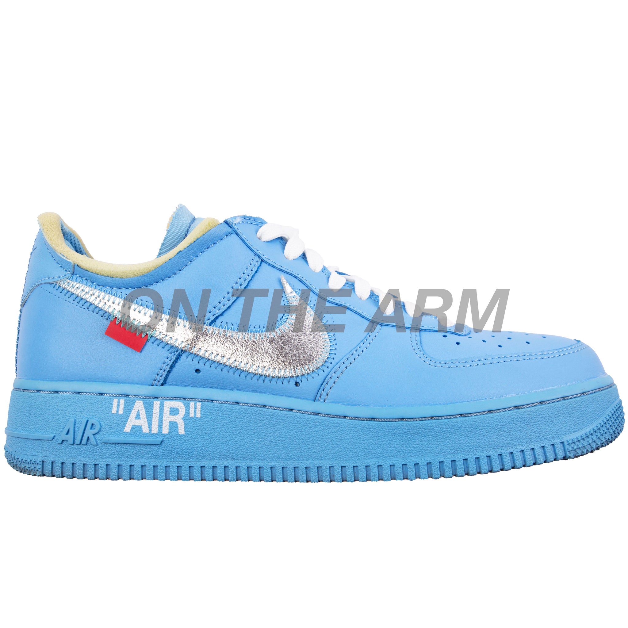 Nike MCA Off-White Air Force 1 Low PRE-OWNED â On The Arm