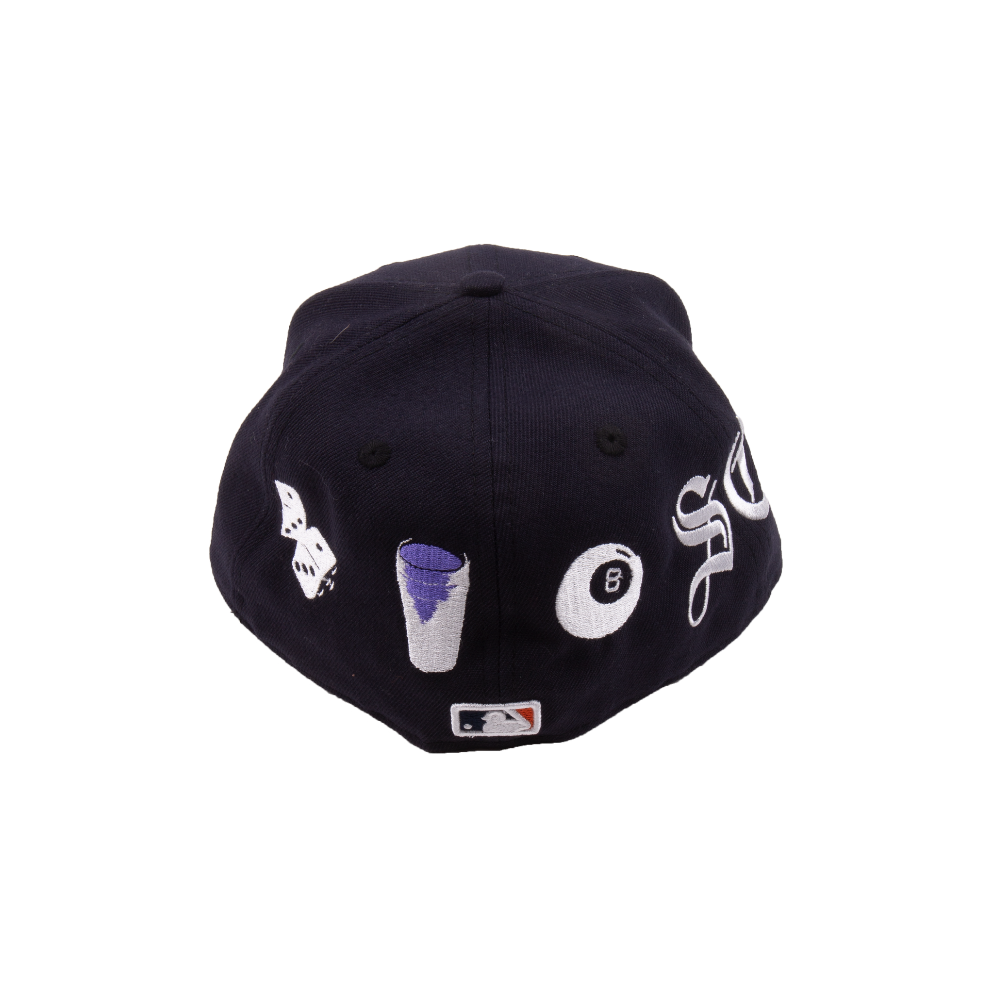 Vlone || Era On The メルカリ Vlone new era white house ワシントン 